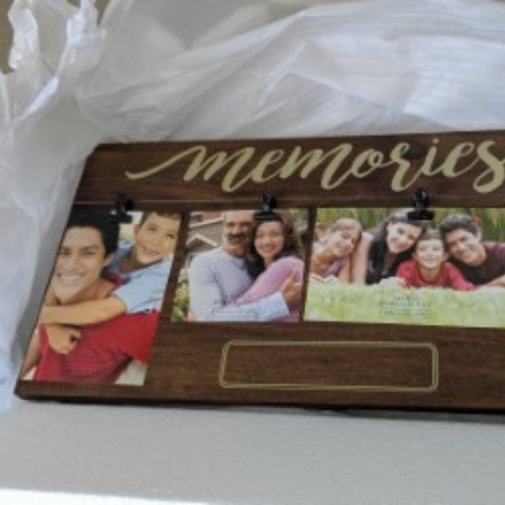 Things Remembered 4 photo board - NEW